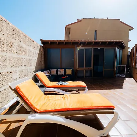 아파트 Holiday Home El Medano 엘메다노