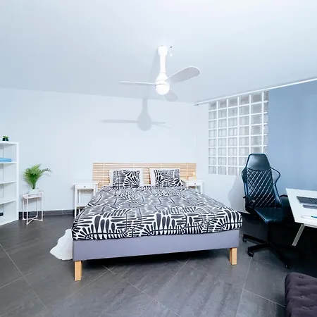 Holiday Home El Medano 厄尔梅达诺