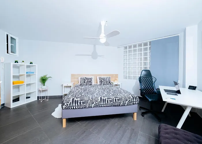 Holiday Home El Medano 厄尔梅达诺