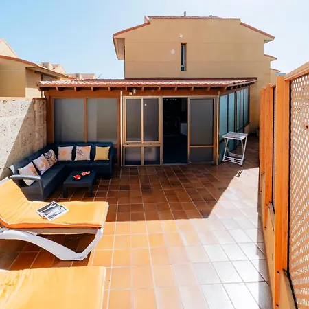 Holiday Home El Medano * エル・メダノ